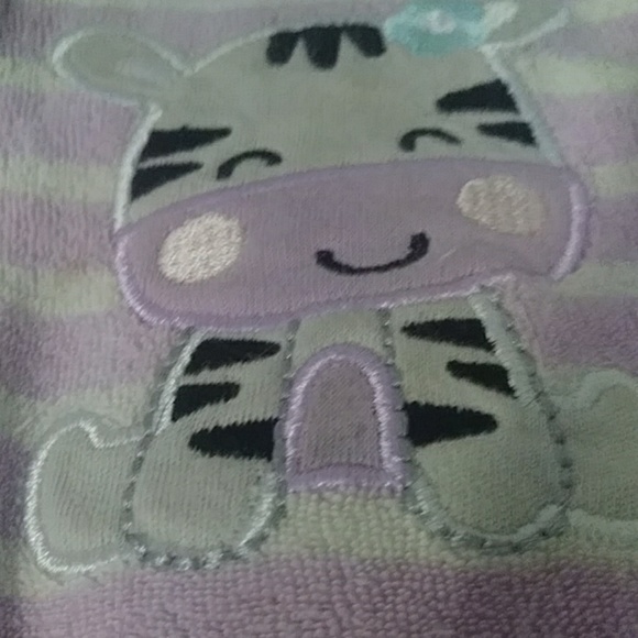 Onsie - Picture 3 of 5